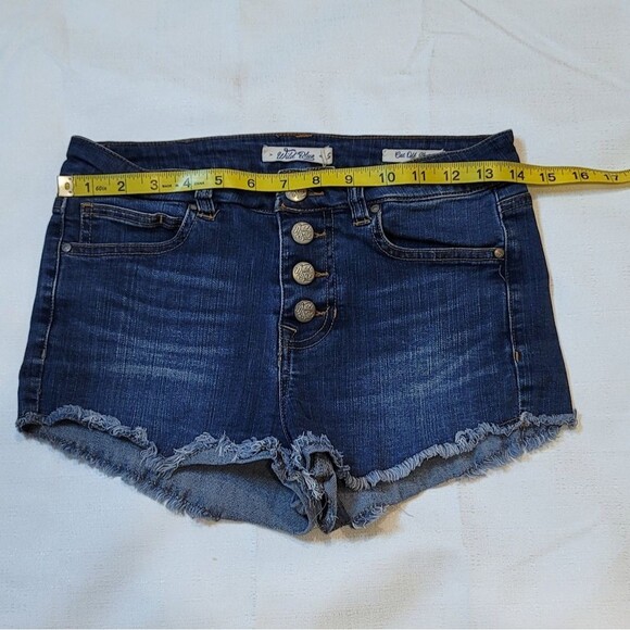 Wild Blue Button Front Cut Off Denim Shorts Size 5 - Picture 7 of 10
